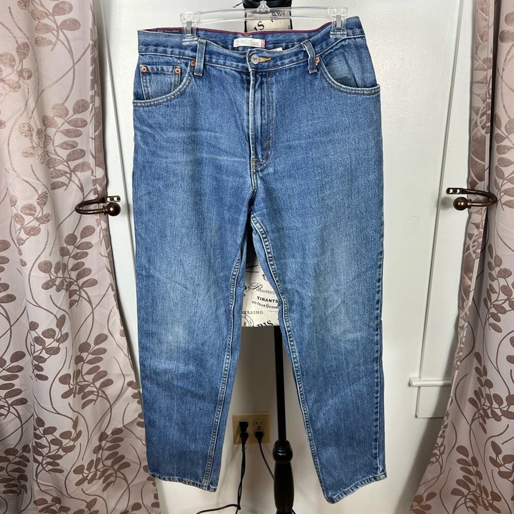 Vintage Levi’s 550 red stitch relaxed tapered high rise jeans